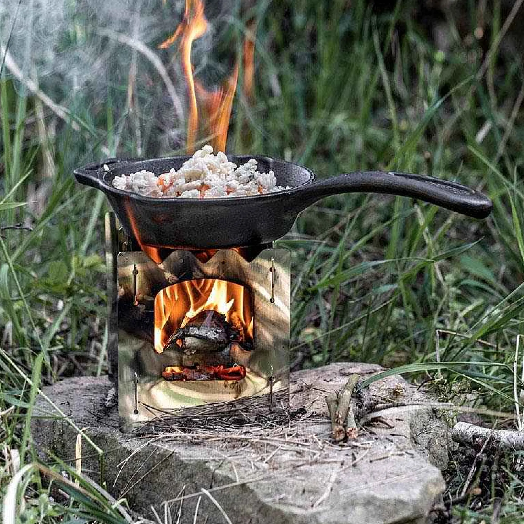 Petromax Gusseisenpfannen>Feuerpfanne Mit Griff 15-40 Cm